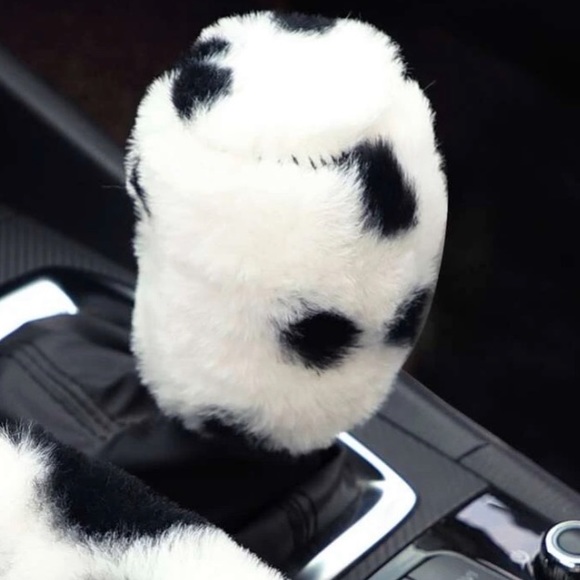 Cow Print Fluffy Universal Gear Shift & Break Cover - Picture 2 of 5